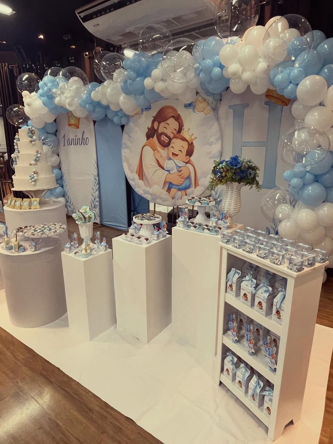 Mesa de doces para festa de 1 aninho